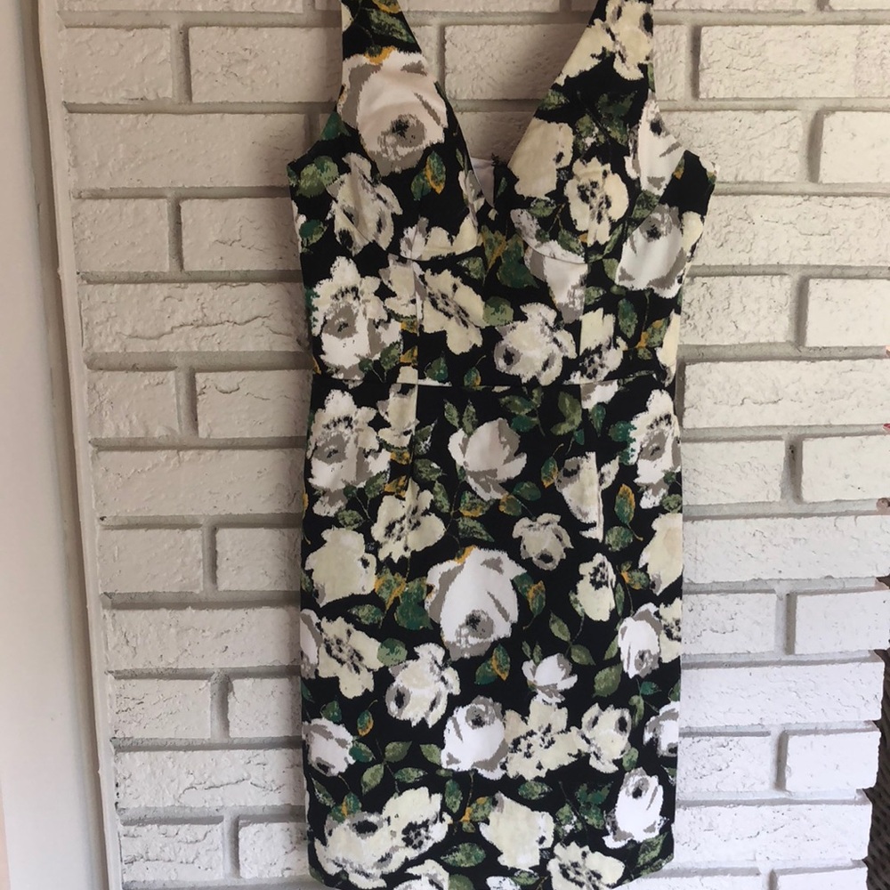 Floral Bebe Dress size XS